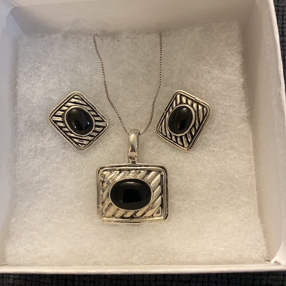 Sterling Silver Jewelry - Vintage Sterling Silver and Onyx set